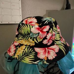 Flower bucket hat